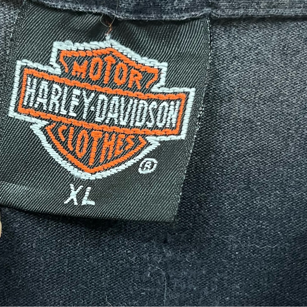 Harley-Davidson Black Graphic Tee with Motorcycle Design - Picture 4 of 5